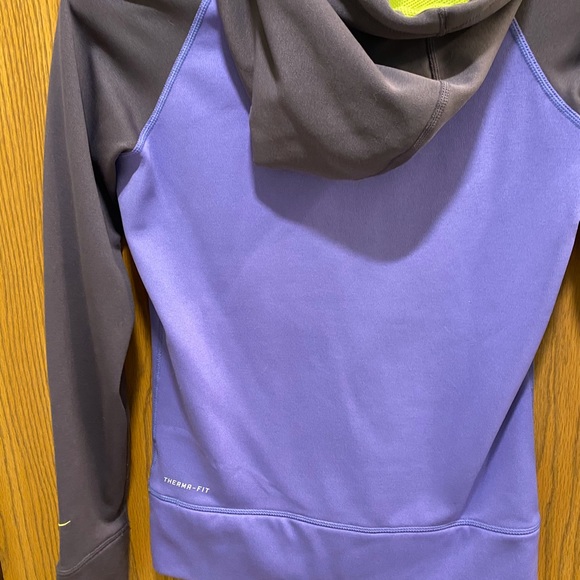 Nike women’s sweatshirt, size x-small like new - Picture 6 of 9